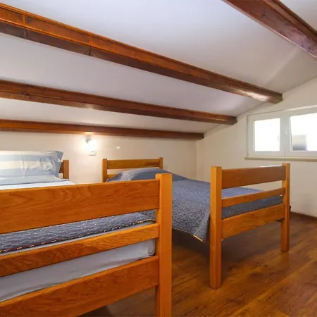 Apartamento Nada 1451 *