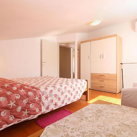 Nada 1451 Apartament