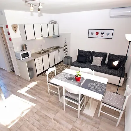 Appartamento Nada 1451 Fažana